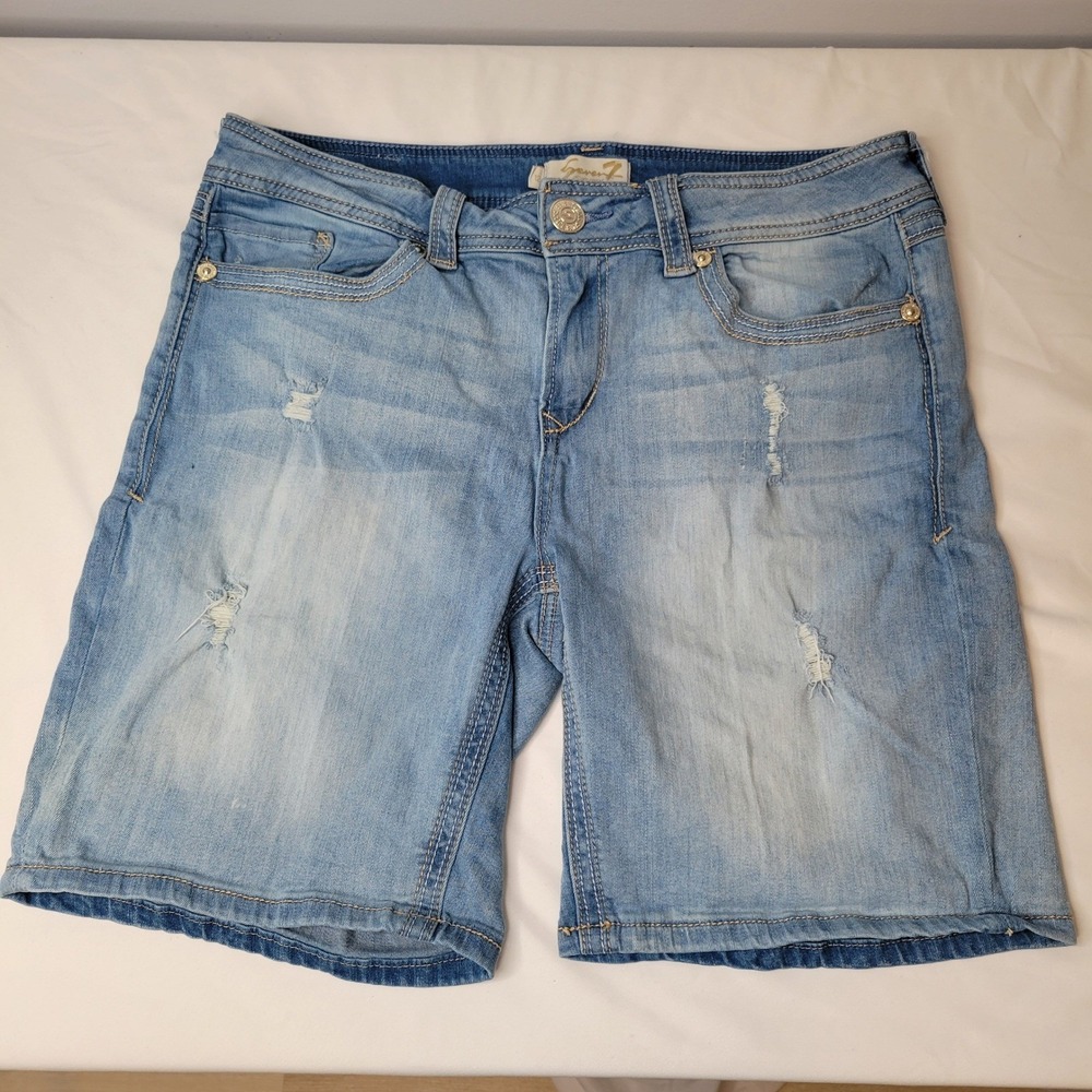 Y2K Seven 7 Denim Shorts Women 12 Blue Light Wash Bermuda Distressed Embroidered